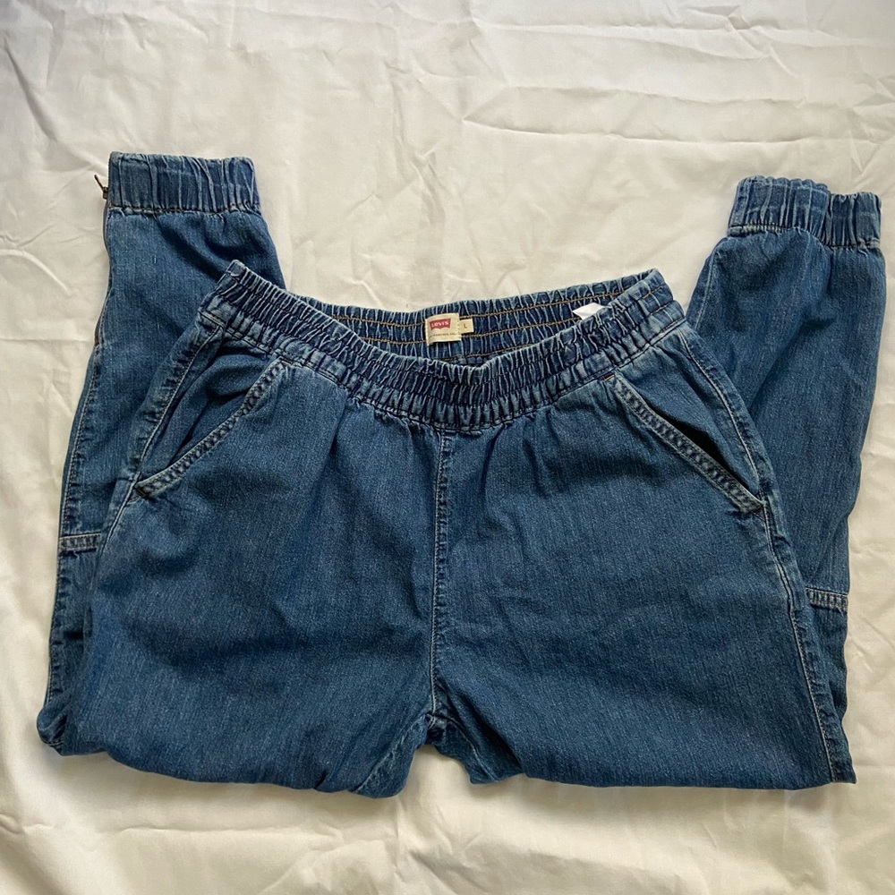 Levi’s Jogger jeans